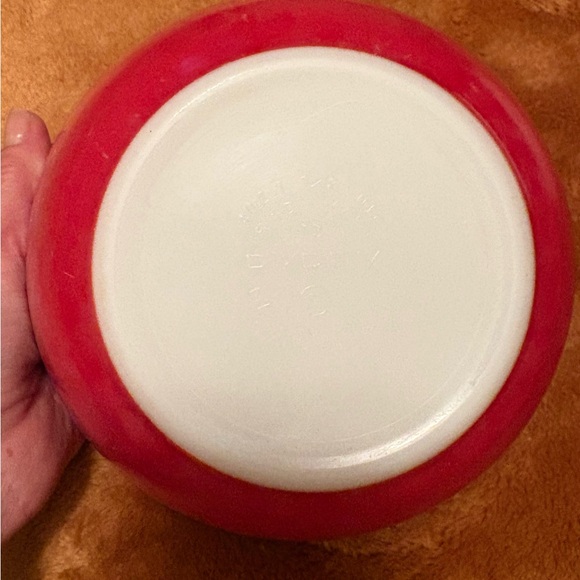Antique vintage collectible PYREX glass Red Mixing Bowl - Picture 12 of 15